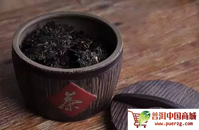 不同品质的普洱茶能否存放在同一茶罐？为什么？请简述原因。