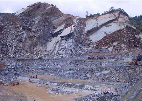 新探寻四川翡翠原石的产地：地理、文化与品质之秘密