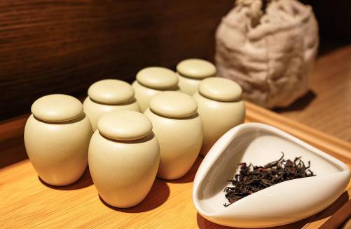 谋城普洱茶厂：探索高品质普洱茶的制作工艺与历背景