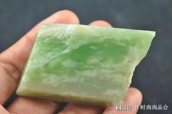 且末料与青海料哪个价值高？它们的区别和新疆且末料与青海料的选择