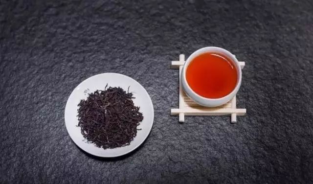 普洱茶冰种杯：容量与品质的关系分析