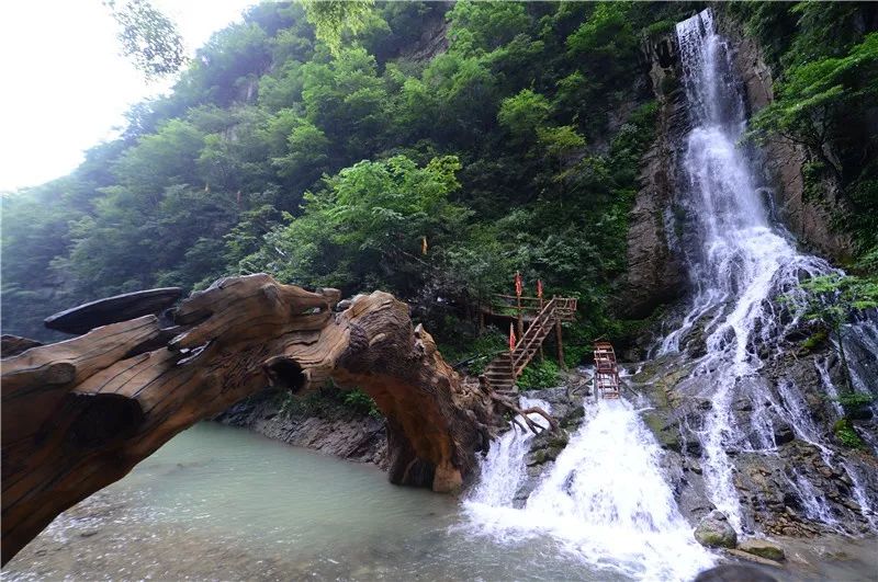 保康县值得一游的旅游景点及活动推荐：历史，文化，自然风光等多元素体验