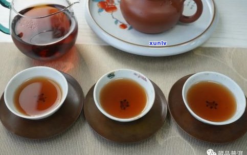 泡一杯暖的普洱茶要多久：茶叶冲泡时间与保存方法全解析