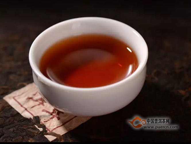 普洱茶的黄金年份：揭秘哪一年的普洱茶最为美味