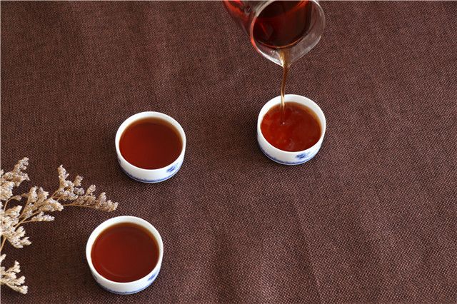 '熟普洱茶泡法：是否需要洗茶？怎么泡？为什么？'