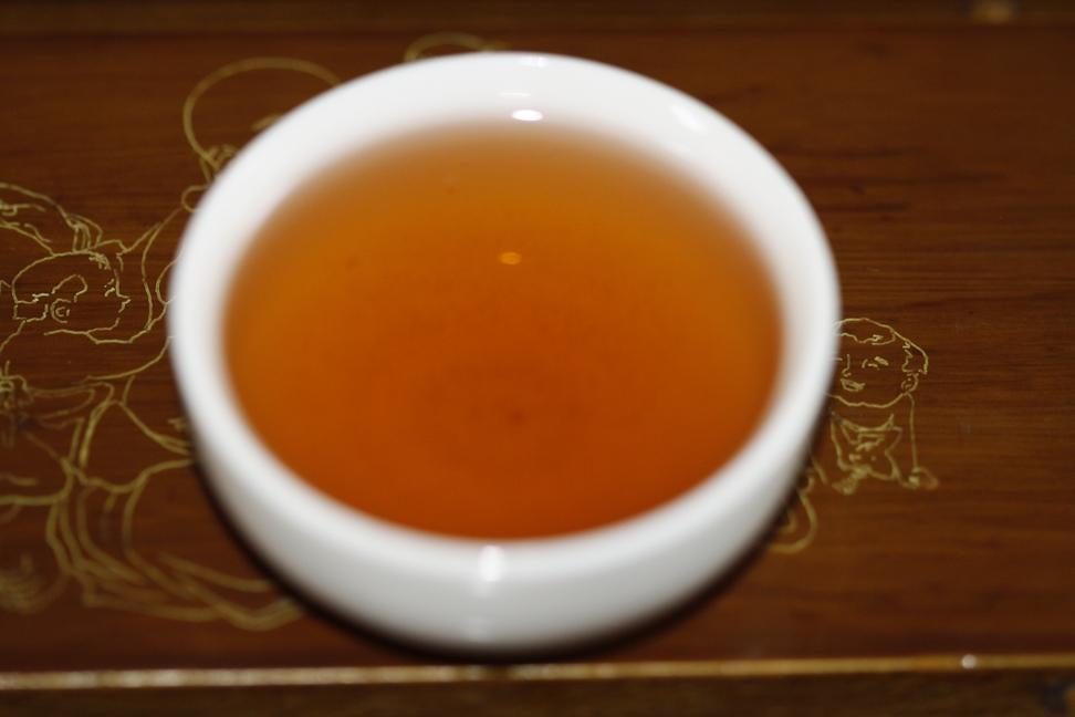 完美普洱茶属于什么茶红茶还是生茶，功效、作用与价格一览表