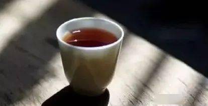 阴天喝普洱茶熟茶好吗