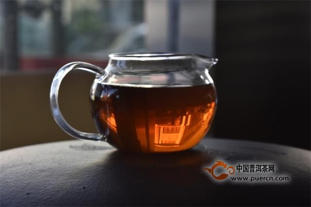 物美价的普洱茶：几十元享受高品质茶叶的美妙滋味