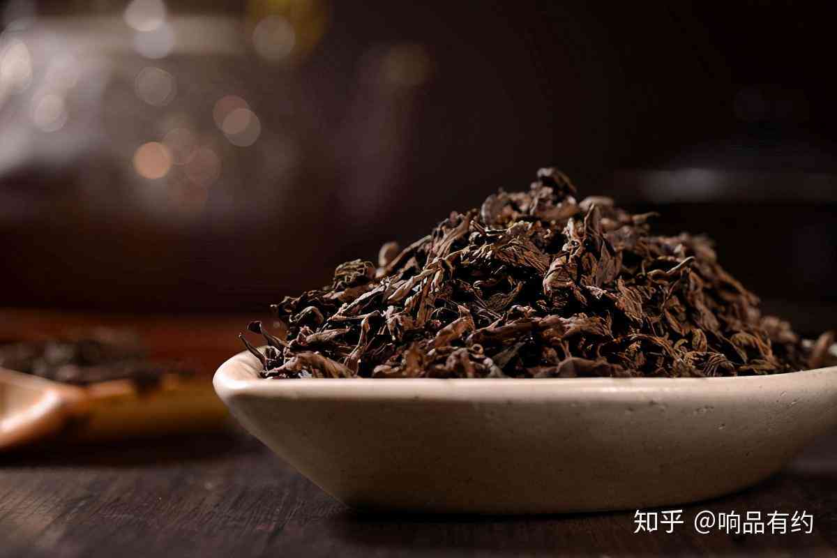 普洱茶里的茶枝干很多黑点正常吗？