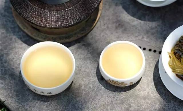 探索普洱茶生茶的真正药用价值：一款健饮品的秘密解析