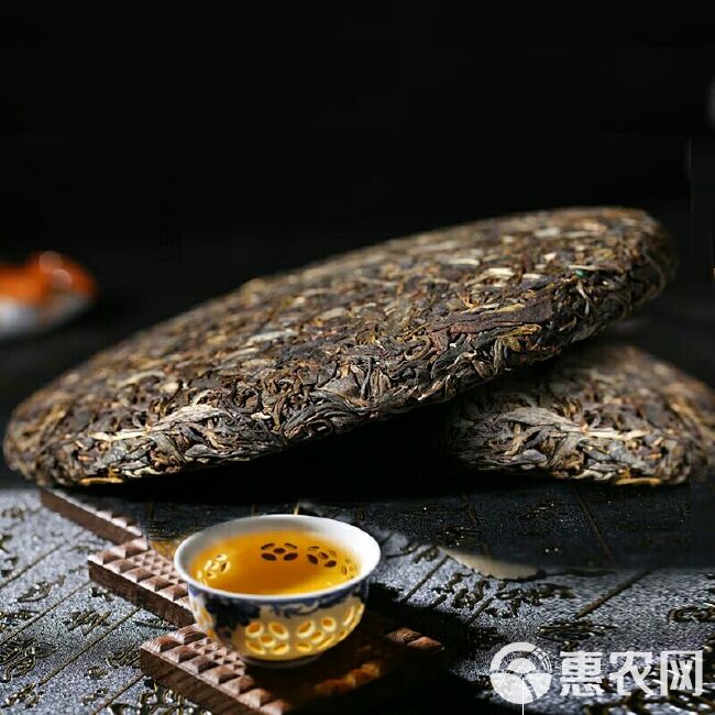 云南七子饼普洱茶2008年老树古树纯料收藏级高品质茶具鉴