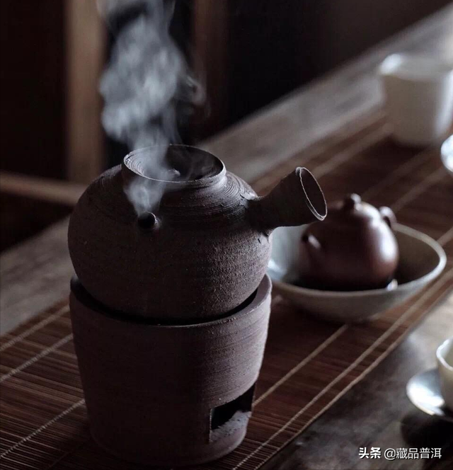 普洱茶煮饮：是否需要使用煮茶器？为什么煮茶器的使用对普洱茶品质有影响？