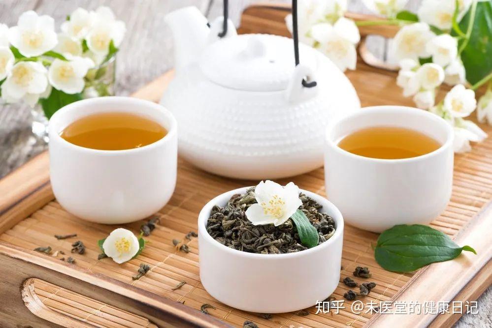 早晨饮茶需谨：为何浓茶不适合作为早餐饮品？