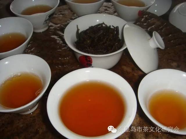 门红茶与普洱茶：两大中国名茶的特点和区别解析