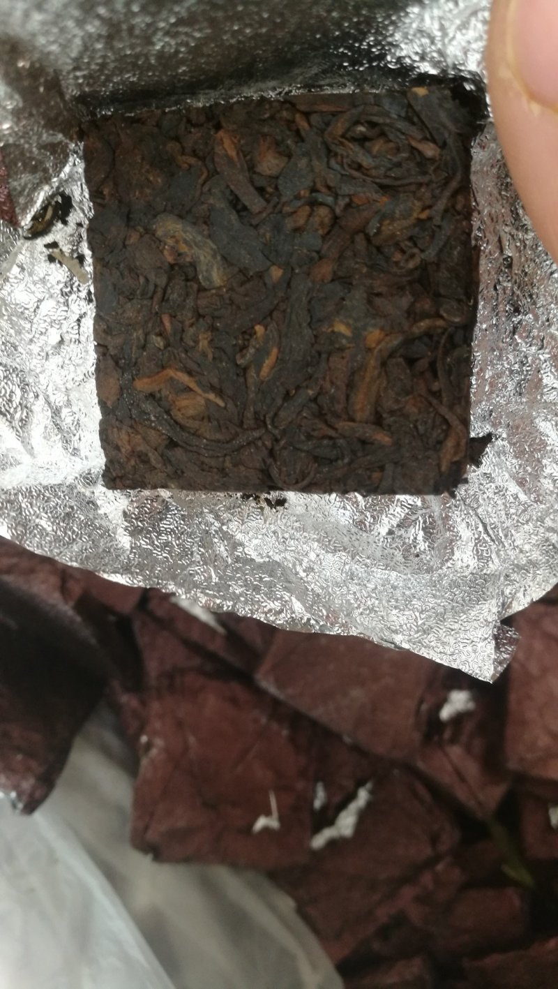 普洱茶手工小方砖制作过程