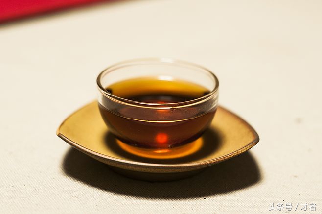 普洱茶膏需要洗茶吗？怎么洗干净？如何使用普洱茶膏？