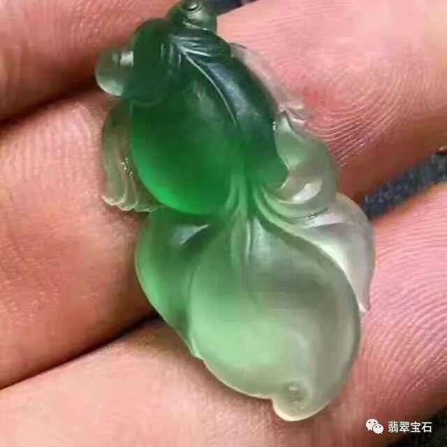 翡翠投资：现在是更佳时机吗？购买翡翠如何保值增值？