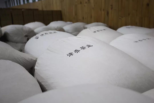 普洱茶仓条件：环境、湿度、度和光照对茶叶品质的影响