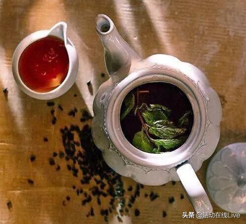 普洱茶属于哪种茶？是清茶还是浓茶？