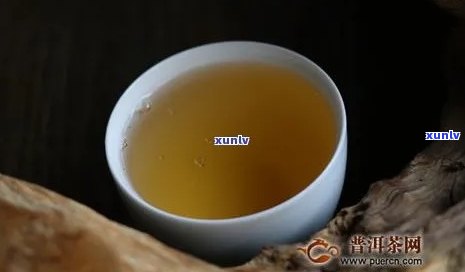 川茶、普洱茶的区别、功效与作用详解：了解这两种茶叶的异同与适用场景