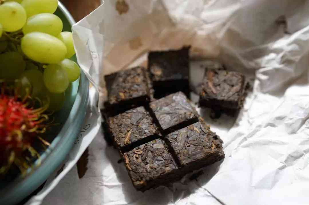 喝普洱茶好多痰正常吗？女性如何调理身体和饮食？