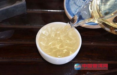 普洱茶生茶果糖甜度调制：一种新颖的饮茶体验