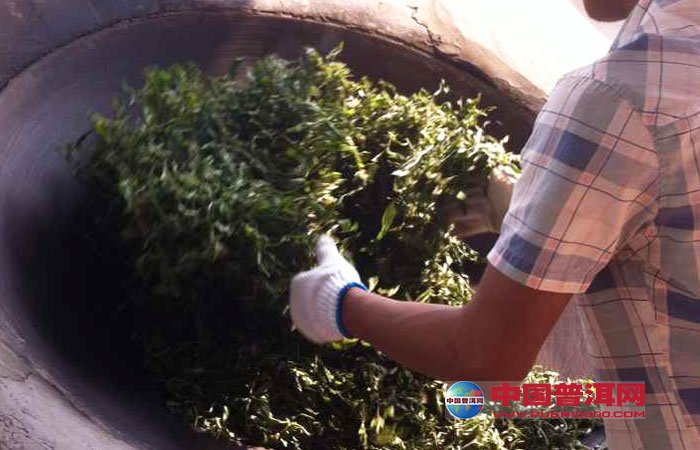 普洱茶制作过程中的杀青环节：核心产品还是仅仅是一环？