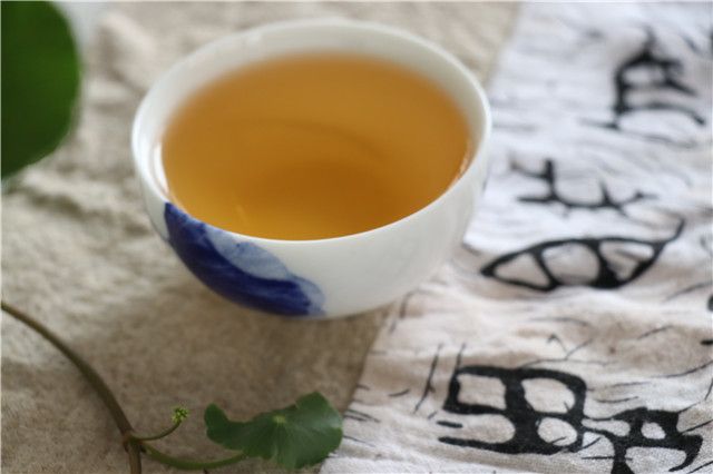 普洱茶饮用时间与节分析：何时何品茗最适宜？