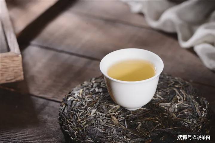 2004邦倚聘号普洱茶的倚邦特点与口感体验