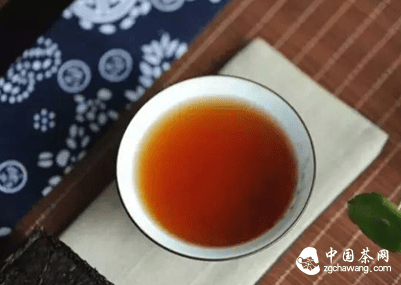 普洱茶对肠炎患者的影响：喝普洱茶是否有益？会加重肠炎症状吗？