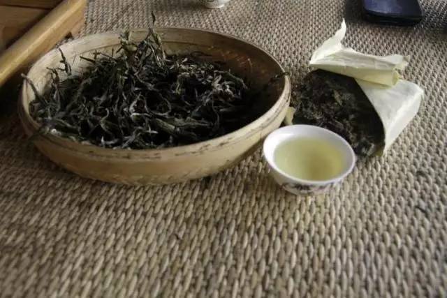 新 '冰岛普洱茶：一种有效的便秘治疗方式及其正确的饮用方法'