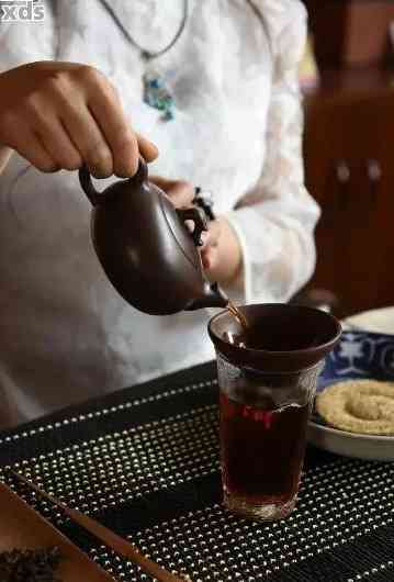 冬天喝茶的选择：普洱茶适合女生吗？如何正确饮用？