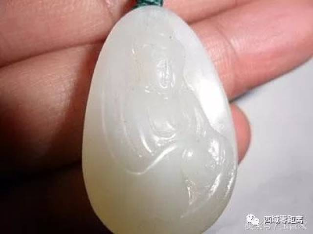 俄料和田玉羊脂级别：价值与品质的完美结合