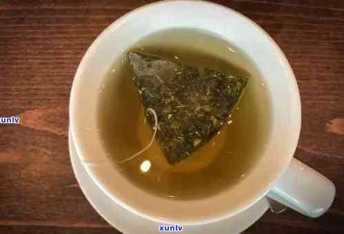 天出汗多喝茶叶水好吗？女性适合喝什么茶？