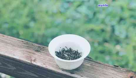 天出汗多喝茶叶水好吗？女性适合喝什么茶？