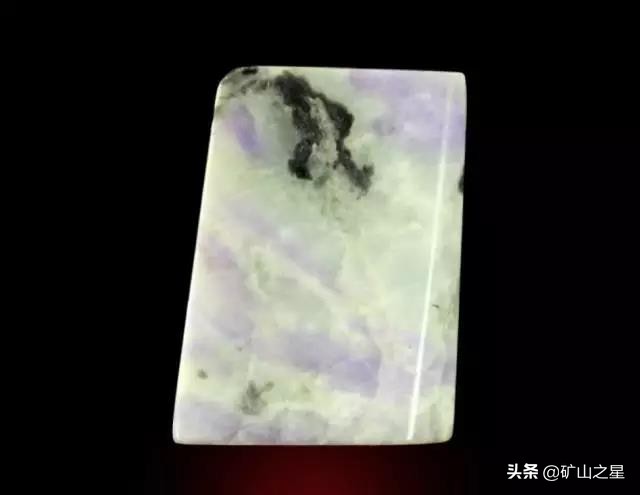 玻璃种的玉怎么样鉴别真假？价格贵吗？