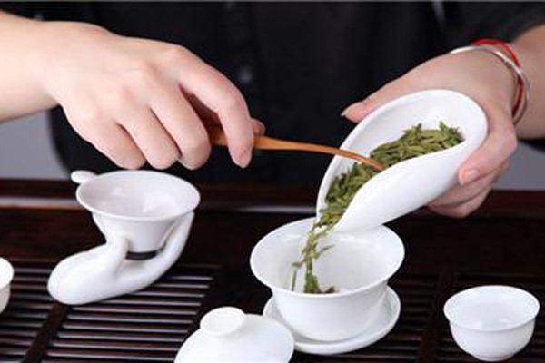 巴基斯坦人饮茶普遍爱好什么茶，西北部流行饮什么茶