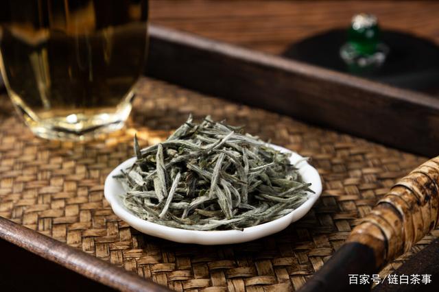 新 白茶银针：一种独特的普洱茶替代品？如何正确冲泡与品鉴？