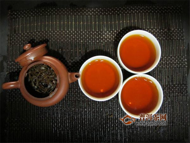 云南文山普洱茶品种一览：从古树红茶到金芽白茶的全方位解析