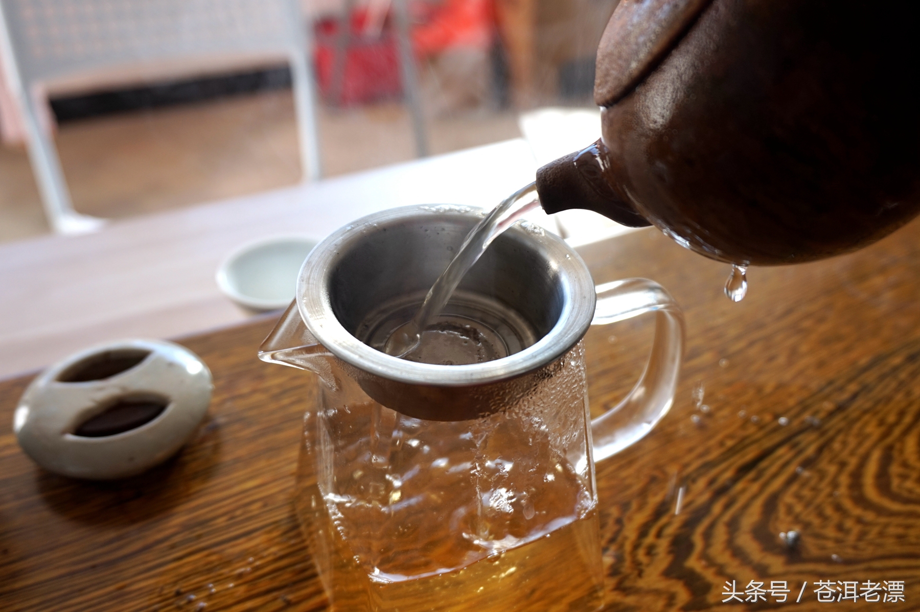 普洱茶的花茶壶煮法：详细步骤、注意事项及品饮技巧