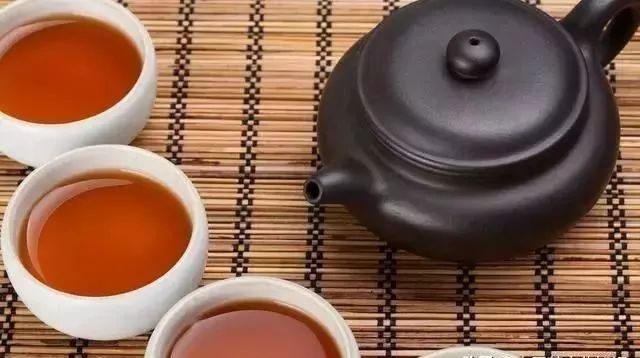 三鹤普洱茶：大益茶的代表之一？揭秘其独特的品质与地位