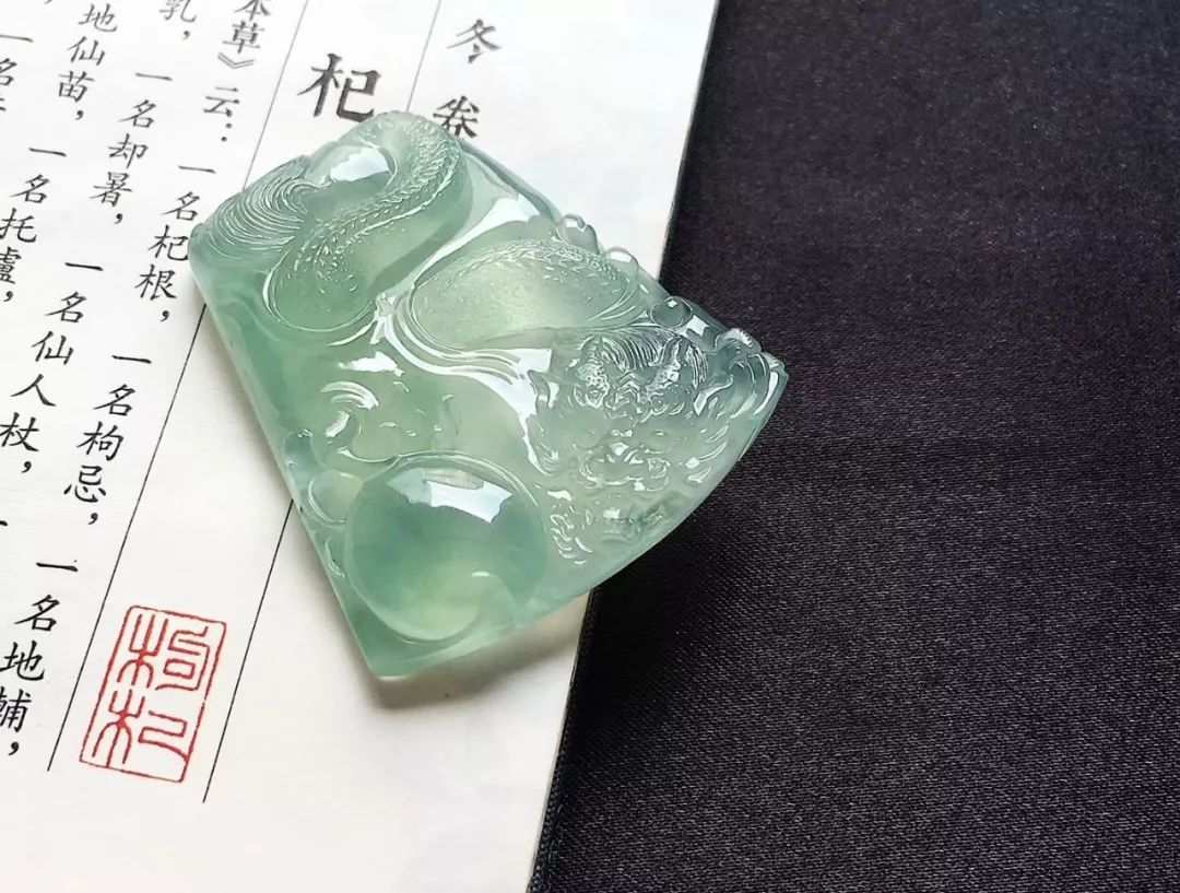 如何提升玉器的光泽度？只需一招，让你的玉器熠熠生辉！