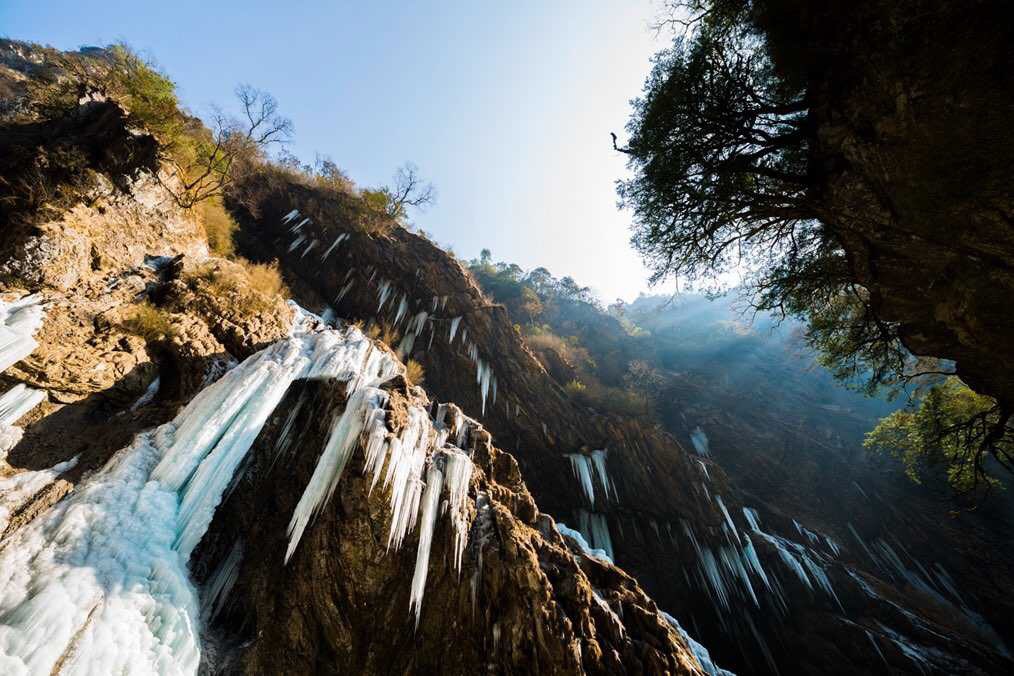 四川旅游：探索墨翠风光与文化瑰宝之旅