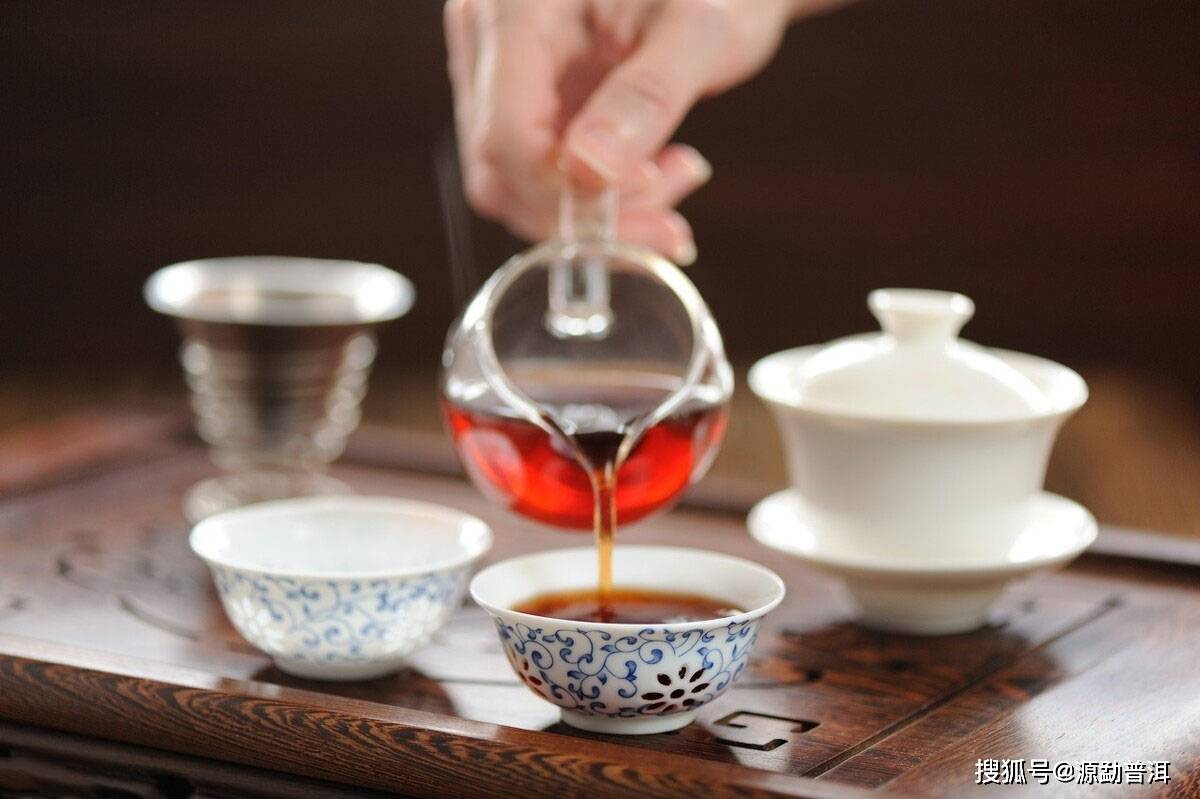 冲泡普洱茶一般多少以上的水合适？冲泡普洱茶的水是多少度？