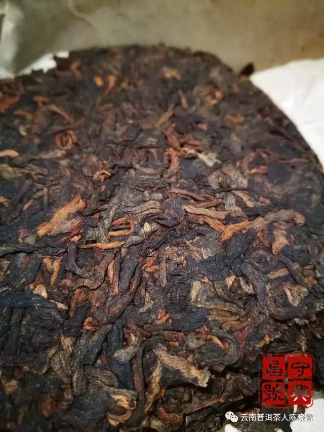 新 30年后的普洱茶虫子：是否可饮用及原因解析