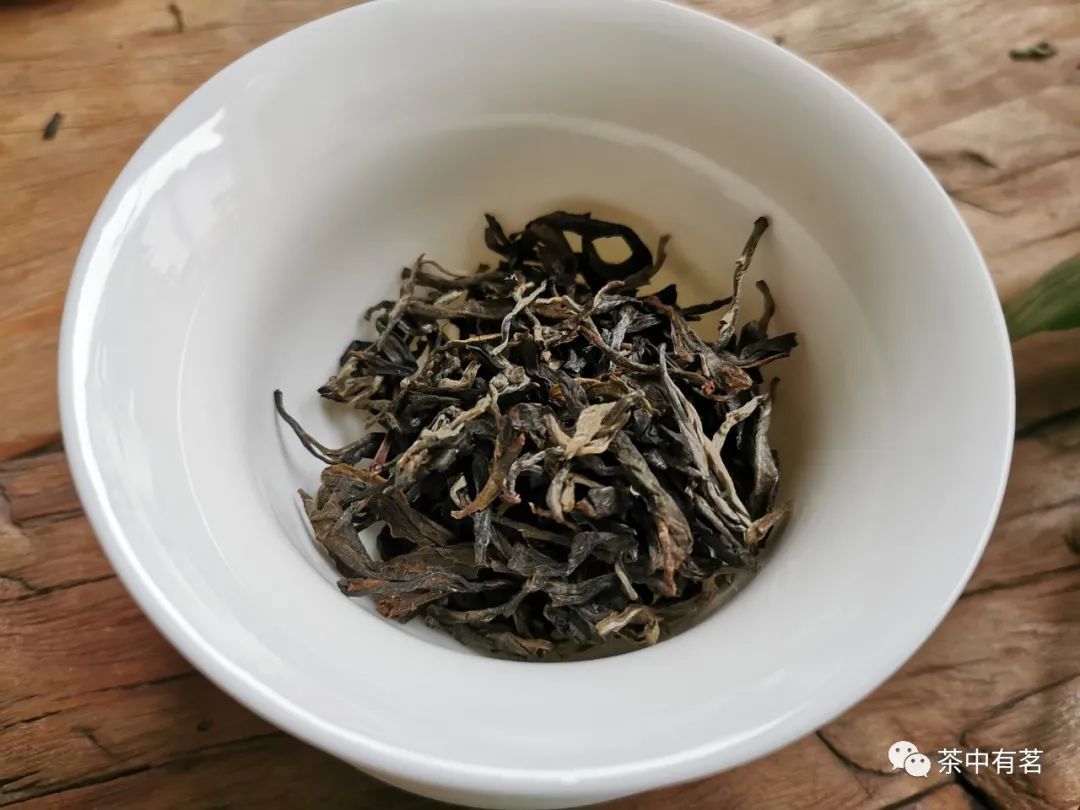 叶普洱茶与其它茶叶一起冲泡可行吗？了解这些注意事项，确保口感