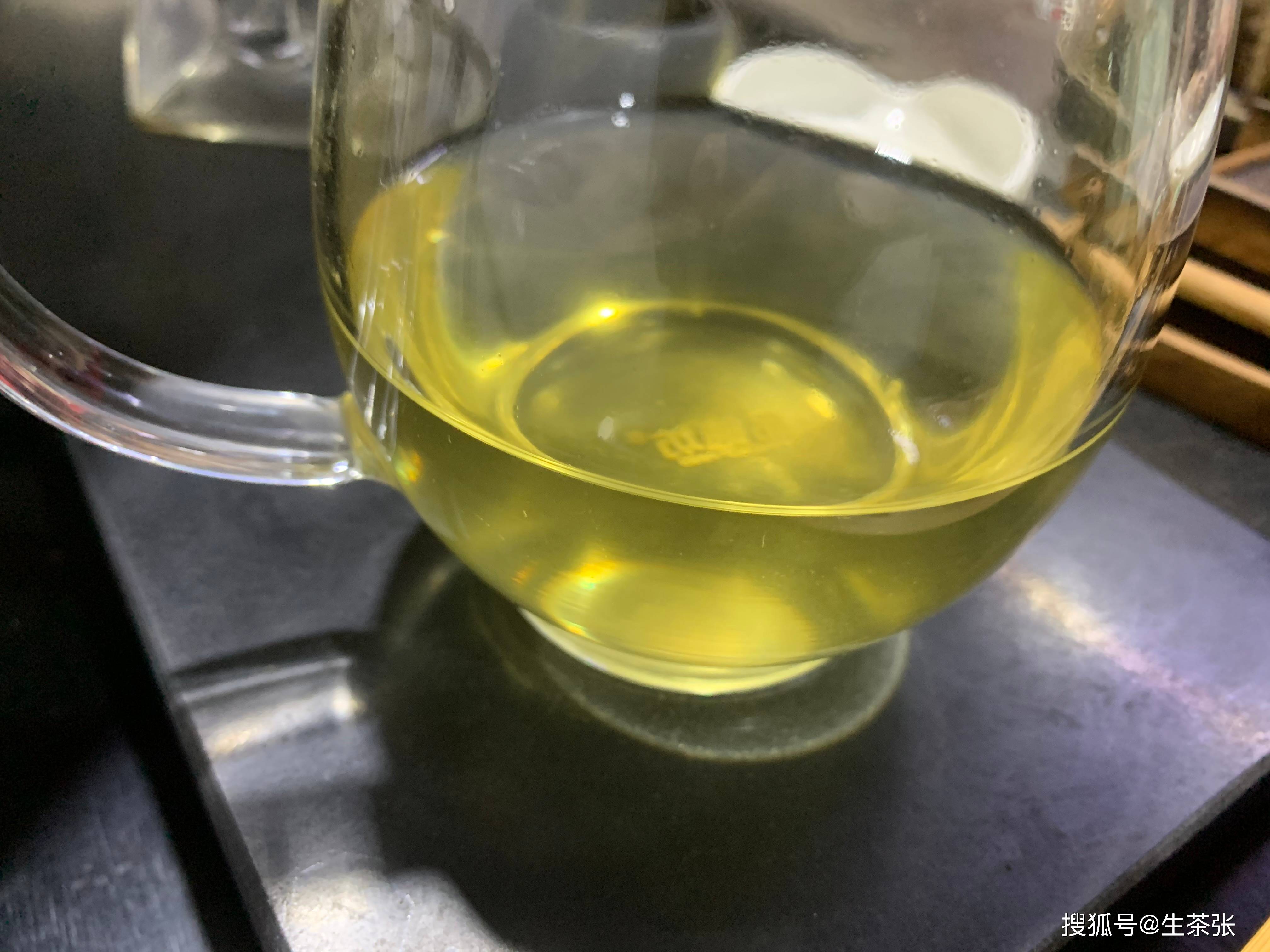 普洱茶有种洗洁精的味道吗？为什么不能喝？普洱茶有香味吗？为什么不苦？