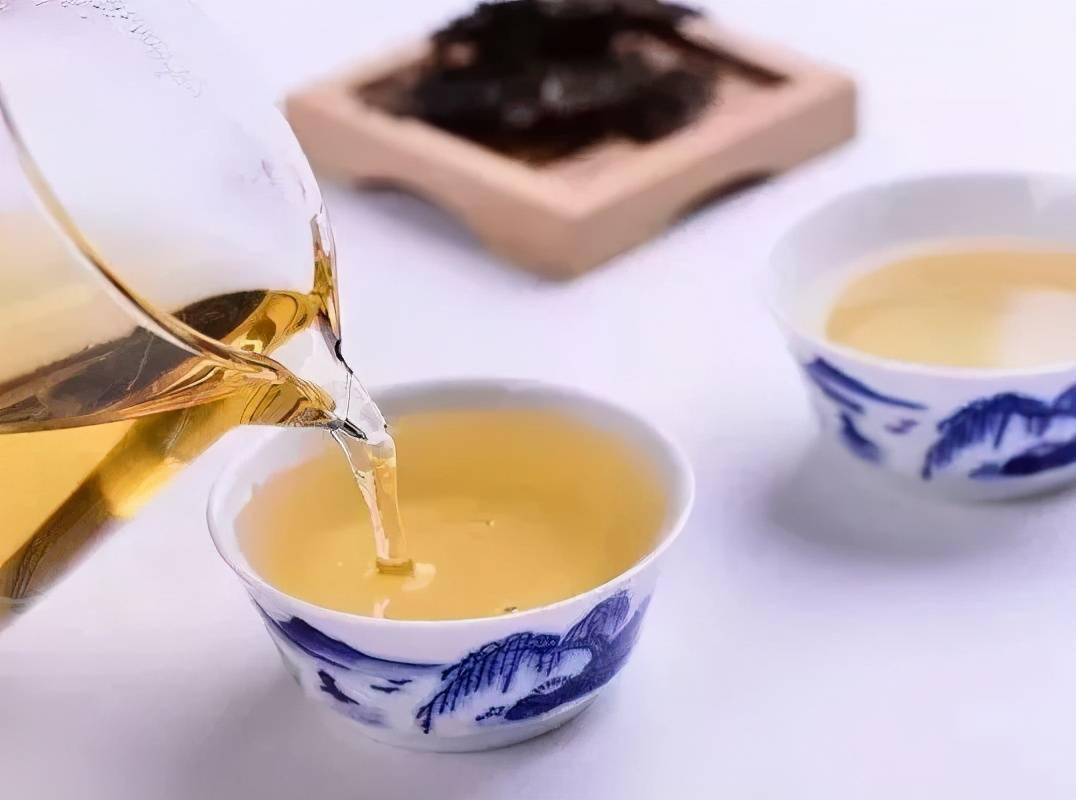 新普洱茶中是否存在类似洗洁精的异味？这是什么原因导致的？