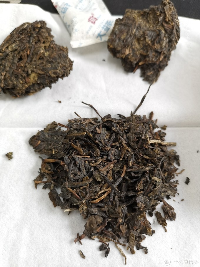 探究普洱茶生茶渣的独特药用价值及其在日常生活中的多种应用