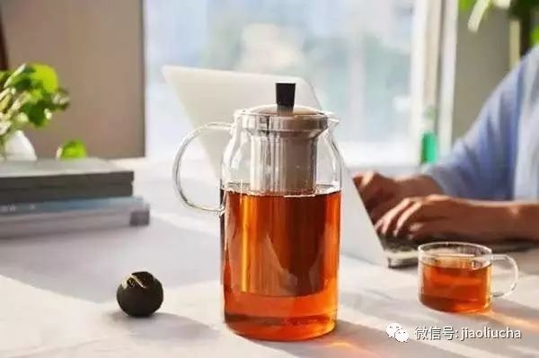 新 小青柑普茶的冲泡时间和保存方法：隔夜后能否再度饮用？